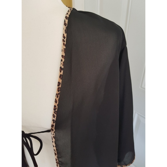 Vintage Natori Private Luxuries Sheer Robe - Picture 4 of 16